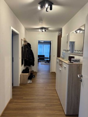 Zweitbezug: Moderne 3-Zimmer Neubauwohnung mit Balkon