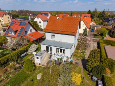 CHARMANTES EINFAMILIEN & GENERATIONSHAUS IN RUHIGER LAGE VON DRESDEN