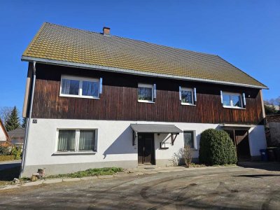 Einfamilienhaus oder bis zu drei Wohnungen - Ausbaupotential - großes Grundstück
