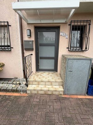 Gepflegtes Reihenhaus mit PV und neuer Heizung!