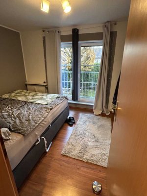 Renovierte helle 3-Zimmer Wohnung in der Nähe zum Schloss Bensberg