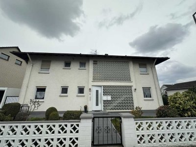 Stilvolle, modernisierte 4-Zimmer-Wohnung mit Balkon in Bad Nauheim
