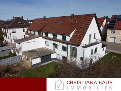 SANIERTES WOHNHAUS MIT GROßER SONNENTERRASSE: EFH / ZFH in Bitz