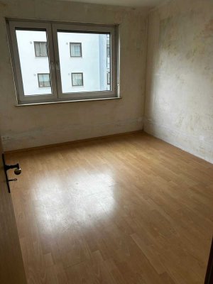 Helle 3-Zimmer Wohnung mit Balkon im 1. OG in Würzburg-Heidingsfeld