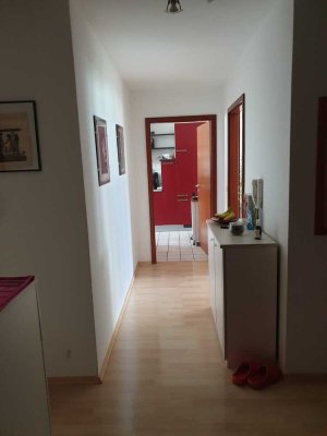 Gepflegte Wohnung mit drei Zimmern sowie Balkon und EBK in Pfullingen