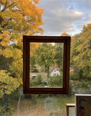 Befristet: Zimmer mit Aussicht: Elegante 2,5-Zimmer Wohnung mit Balkon in Starnbergs Bestlage