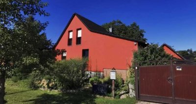 Charmantes Einfamilienhaus mit Garage in Breitenhagen