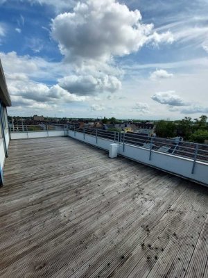 Schöne Möblierte Penthousewohnung in zentraler Lage Krefeld