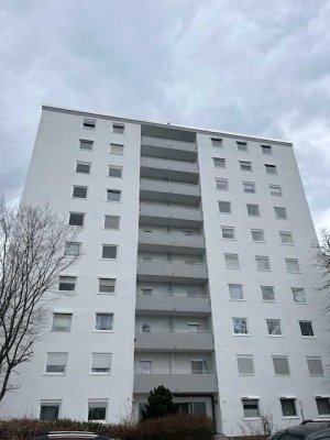 3 Zimmer Wohnung mit Balkon und Garage zu verkaufen