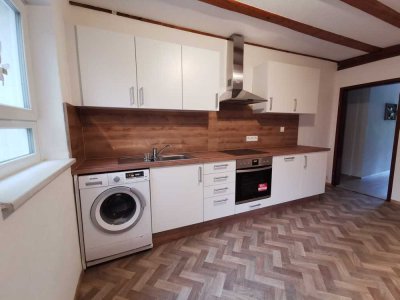 2-Zimmer-Terrassenwohnung mit eig. Eingang - befristet auf 1 Jahr