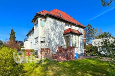 Doppelhaushälfte im Schweizer Viertel/Lichterfelde: 2 Wohneinheiten, opt. Dachausbau, bezugsfrei