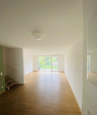 Neuwertiges 5-Zimmer-Endreihenhaus in Hamburg Finkenwerder