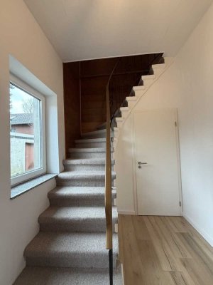 Bezugsfertiges Einfamilienhaus in Köln Marsdorf