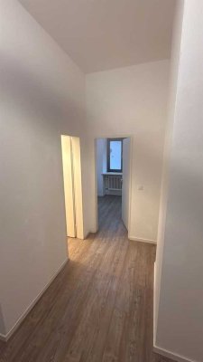+++Zentrumsnahe 2 - Zimmerwohnung mit großem Balkon und Einbauküche+++