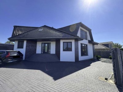 Exklusives Einfamilienhaus auf großem Grundstück