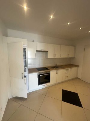 NEU | 3-Zimmerwohnung mit Einbauküche und Balkon in Teltow-Fläming (Kreis), Blankenfelde-Mahlow