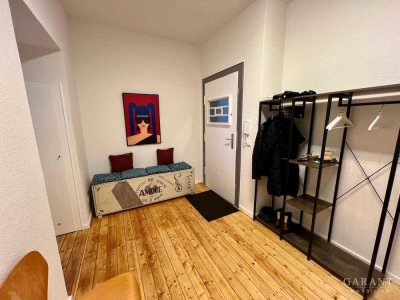 Frisch sanierter Altbau - möbliert und mit zwei Balkonen