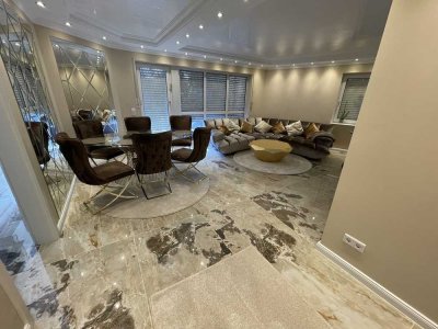 Luxuriöse 4-Zimmer-Wohnung mit Balkon und Einbauküche in Frankfurt am Main