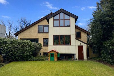 Lieblingslage Volksdorf! Helle 3 Zi.-Wohnung mit Dachterrasse & Garten