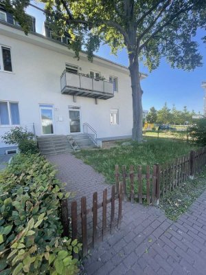 Gartenwohnung mit Südwest Terrasse, großem Garten, Stellplatz, Fußbodenheizung! Frei ab sofort!