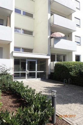 Gepflegte 1-Zimmer-Wohnung mit Balkon und Einbauküche  in Saarbrücken - Innenstadt