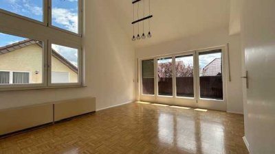 Attraktive 4- Zimmer- Maisonette Wohnung mit EBK, Balkon und Stellplatz!