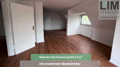 große, sonnige Dachgeschosswohnung mit Balkon