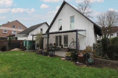Familientraum in Unna-Königsborn: 5,5-Zi.-Zuhause mit Garten, einer Garage und 3 Freistellplätzen