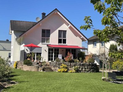 Von Privat: Exklusives Urlaubsidyll für die anspruchsvolle Familie direkt am Wald in Bruchköbel!