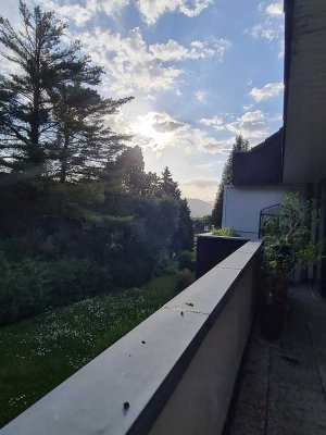 2,5-Zimmer-Wohnung mit Balkon und Einbauküche in Bad Godesberg