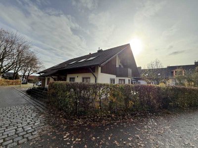 Traumhafte 3-Zimmer-Dachgeschosswohnung mit hohen Decken und Balkon