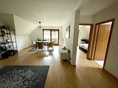 *HERVORRAGENDE KAPITALANLAGE IN BADEN-BADEN: 2 Zimmerwohnung mit Balkon und TG-Stellplatz, naturnah*