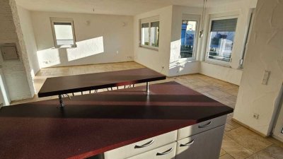 Göppingen/Eislingen 4-Zi.-Whg. gehobene Ausstattung, Wintergarten, EBK, Fußbodenheizung, Parkett