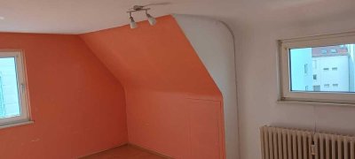 Freundliche und modernisierte 2,5 Zimmer