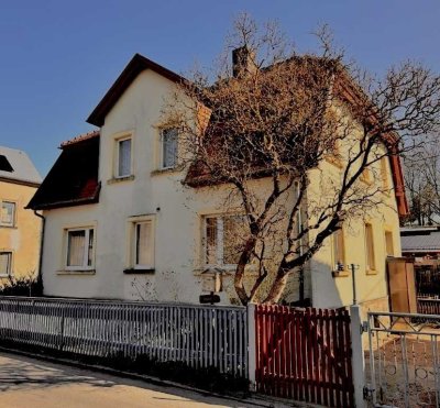 Ein-Zweifamilienhaus auf dem Lande