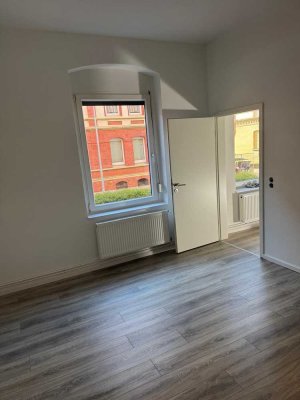 Sanierte 3 Zimmer Wohnung  mit Einbauküche und Balkon