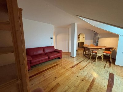 Stilvolle, helle Dachgeschosswohnung Toplage Salzburg - Aigen, teilmöbliert