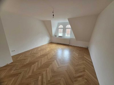 Erstbezug nach Sanierung: Hochwertig sanierte Altbauwohnung im Herzen von Bockenheim