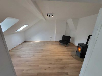Gemütliche 2-Zimmer-Gachgeschoss-Wohnung