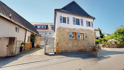 ~~ HAUS IN KLINGENMÜNSTER ( ALS WOHNEIGENTUM, 2 STELLPLÄTZE, ANBAU, OHNE GARTEN ) ~~