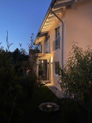 Geräumiges, neuwertiges 7-Raum-Einfamilienhaus mit luxuriöser Innenausstattung in Gauting