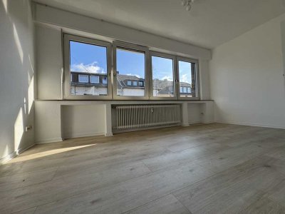 Krefeld: helle Singlewohnung, 1 Zimmer,  modernisiert und  renoviert !