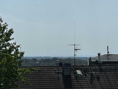 *Provisionsfrei* Großzügige 3-Zi- Wohnung mit zwei Balkonen & traumhaftem Blick