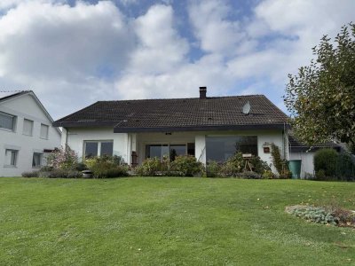 Familienfreundliches Einfamilienhaus mit Panoramablick und Einliegerwohnung in Top-Lage in Villigst