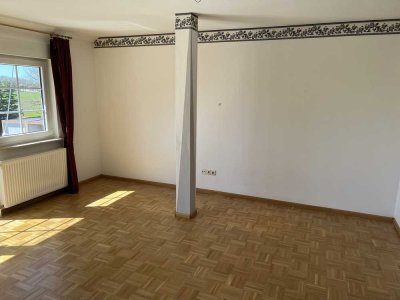 Helle 4-Zimmer Eigentumswohnung mit Südbalkon in ruhiger Lage