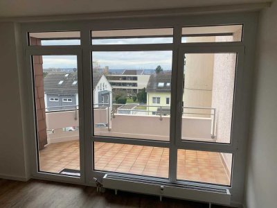 Moderne, helle 4,5 Zimmerwohnung