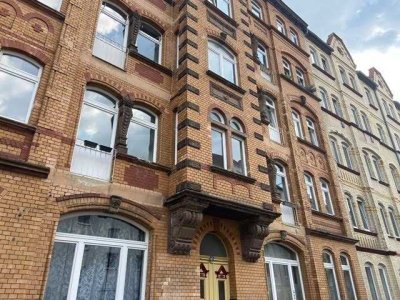 4 Zimmer Altbau-Mietwohnung ideal für 3er Studenten-WG nahe der Uni