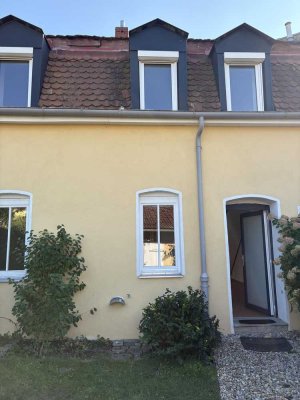 Reihenmittelhaus mit tollen Garten  in Bamberg zu verkaufen .