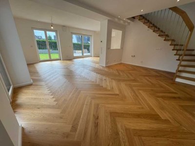 Stadthaus in Düsseldorf Kalkum - provisionsfreier Erstbezug