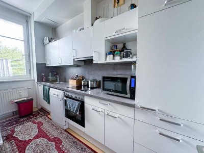 Balkon Wohnung: Helle Wohnung mit gemütlichem Balkon..!
